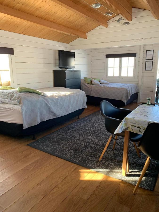 Steinnyjarstathir Holiday home